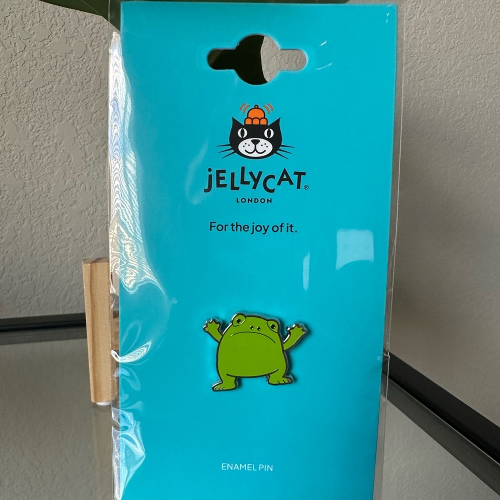 Jellycat Ricky Rain Frog Enamel Pin